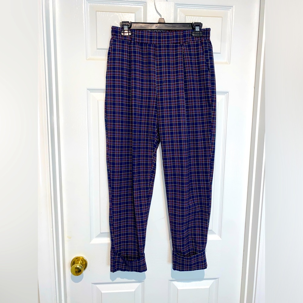Bershka plaid cuffed pants. Size L